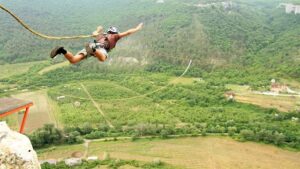 Saut-à-lélastique