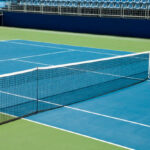 construction court de tennis à Paris.